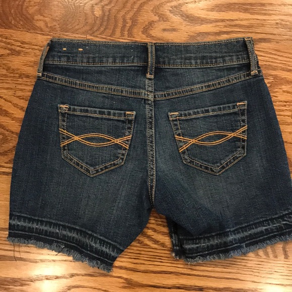 Abercrombie shorts 9/10 - Picture 2 of 2